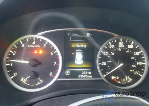 2018 Nissan Sentra S z USA, uszkodzony, nr VIN 3N1AB7AP9JY323170